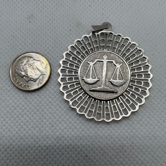 Vintage Sterling LIbra Zodiac Sign by ROWi 70's - Picture 1 of 7